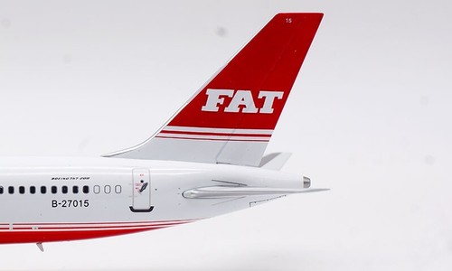 INFLIGHT 1:200 FAR EASTERN AIR TRANSPORT B757-200 Diecast Aircraft Model B-27015 - Picture 13 of 15