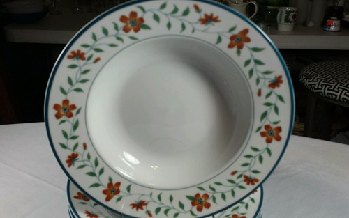 MARTHA STEWART MSE HARTRIEGEL BLUMENMUSTER GRÜNER RAND MUSTER MÜSLISCHALEN SUPPENSCHÜSSELN - Bild 2 von 4