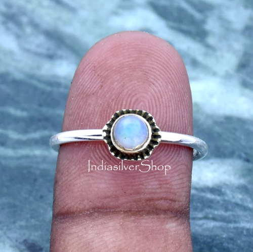 Anillo cabujón de ópalo etíope natural plata de ley 925 banda minimalista para ella - Imagen 1 de 4