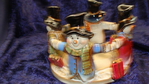 SNOWMEN in A CIRCLE w/PACKAGES ~ 4.5”x5.75”~ VGC ~ Porcelain ~ - Picture 4 of 6