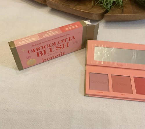 Benefit Cosmetics Mini Chocolotta Blush Palette~NIB - Picture 3 of 8