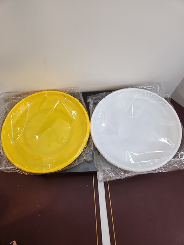 Ultimate Flying Disc 175 Gram, 10.75 Inch Sport Disc 2 Pack Beginners New in Box - Picture 4 of 4