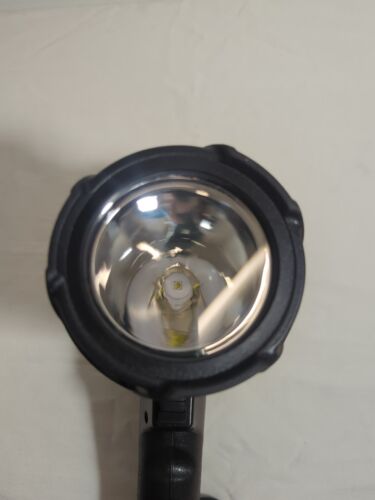 Waypoint Streamlight LED Spotlight Flashlight 550 Lumens NO CAR CHARGER - Picture 2 of 6