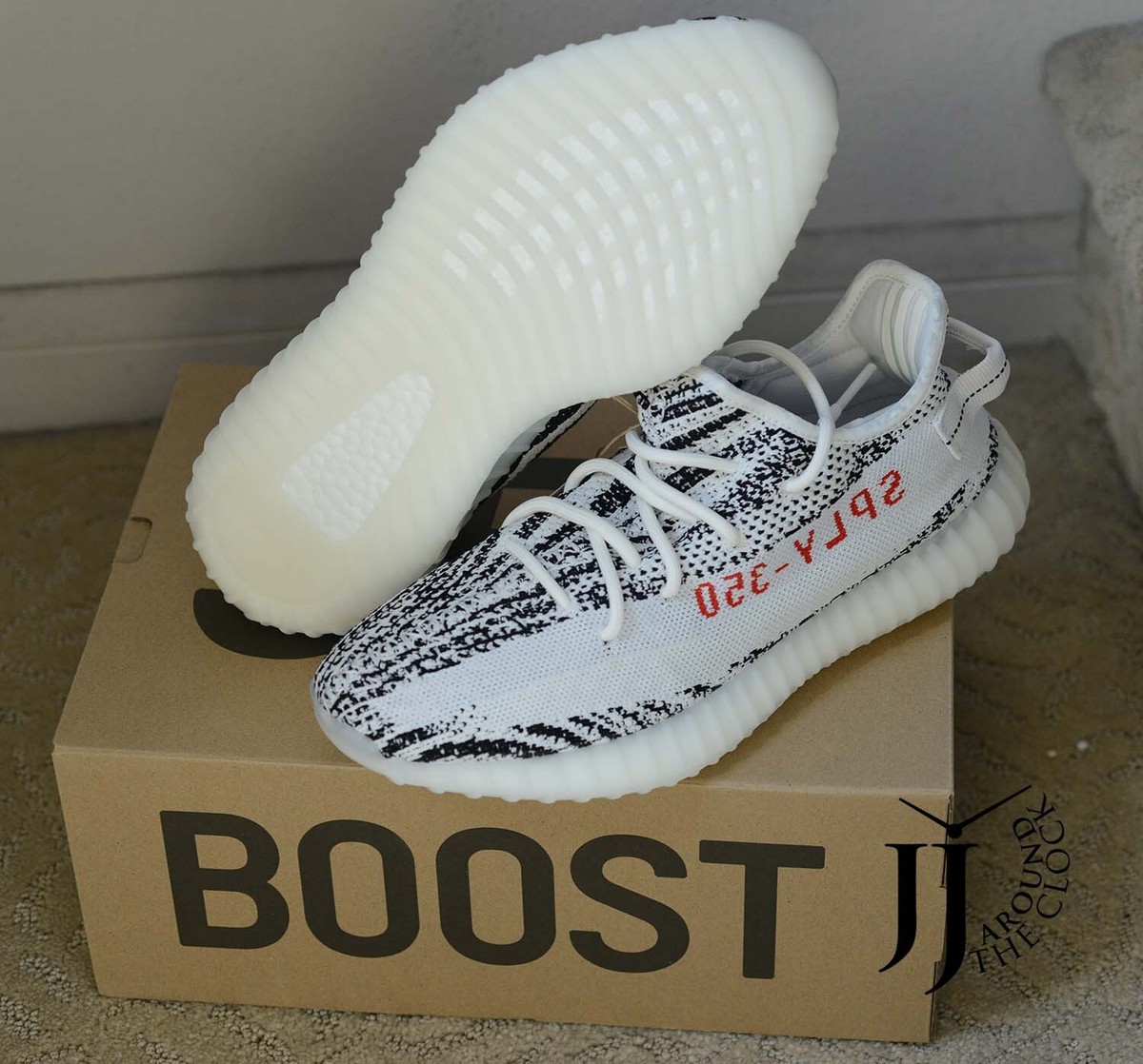 Brand New Adidas Originals Yeezy Boost 350 V2 CP9654 Core