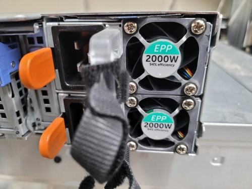 DELL POWEREDGE FX2S WITH 4 x PC630 BLADES 512GB 2 x E5-2650 V4 8 x 400GB SSD - Picture 7 of 9