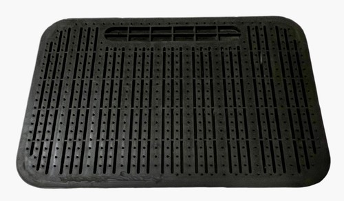 Harley Davidson Rear Floor Mat Set 18 Inches x 12 inches x 1/2 inch FLAW READ - Picture 6 of 12