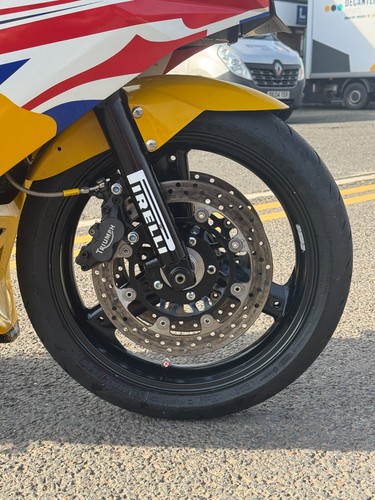 Triumph Daytona 600 - Track Bike Race Bike Low Miles - Picture 17 of 20
