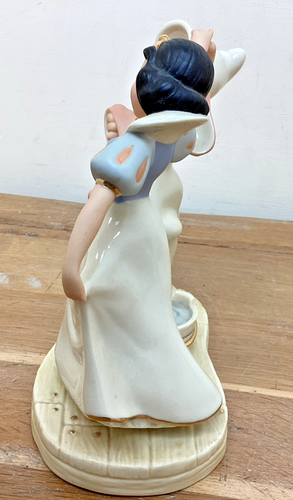Dancing With Snow White - Disney showcase selection Ornament Lenox® #3453 RI - Picture 6 of 13
