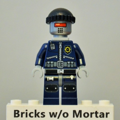 New Genuine LEGO Robo SWAT Minifig The Lego Movie 70815 - Picture 1 of 2