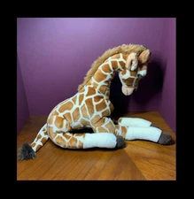 2015 F.A.O. SCHWARZ LARGE SITTING GIRAFFE PLUSH STUFFED ANIMAL