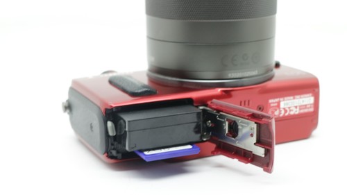 [N,MINT] Canon EOS M Mirrorless Digital Camera w/EF-M 18-55mm IS STM Lens #41215 - Picture 12 of 22