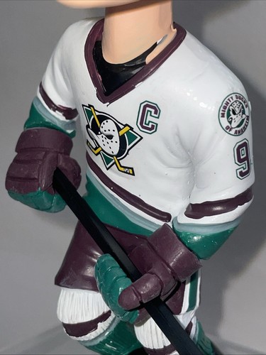 Paul Kariya LEGACY NIGHT 2023-24 Anaheim Mighty Ducks Bobblehead - Picture 11 of 15