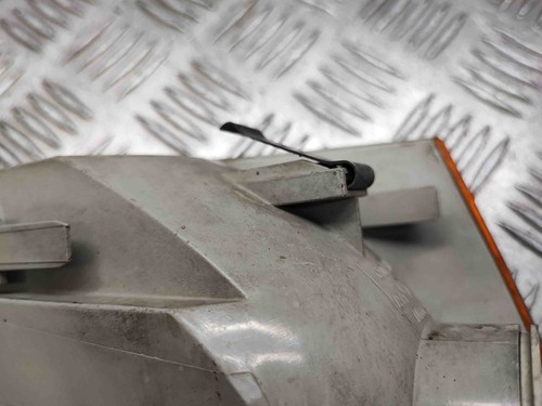 VW PASSAT B5 3B2 Blinker vorne links 3B0953049 1.90 Diesel 81kw 1999 25588852 - Bild 4 von 6