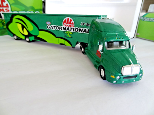 MAC TOOLS 34th Annual NHRA GATORNATIONALS Limited Edition 1:64 Scale Hauler - Picture 3 of 8