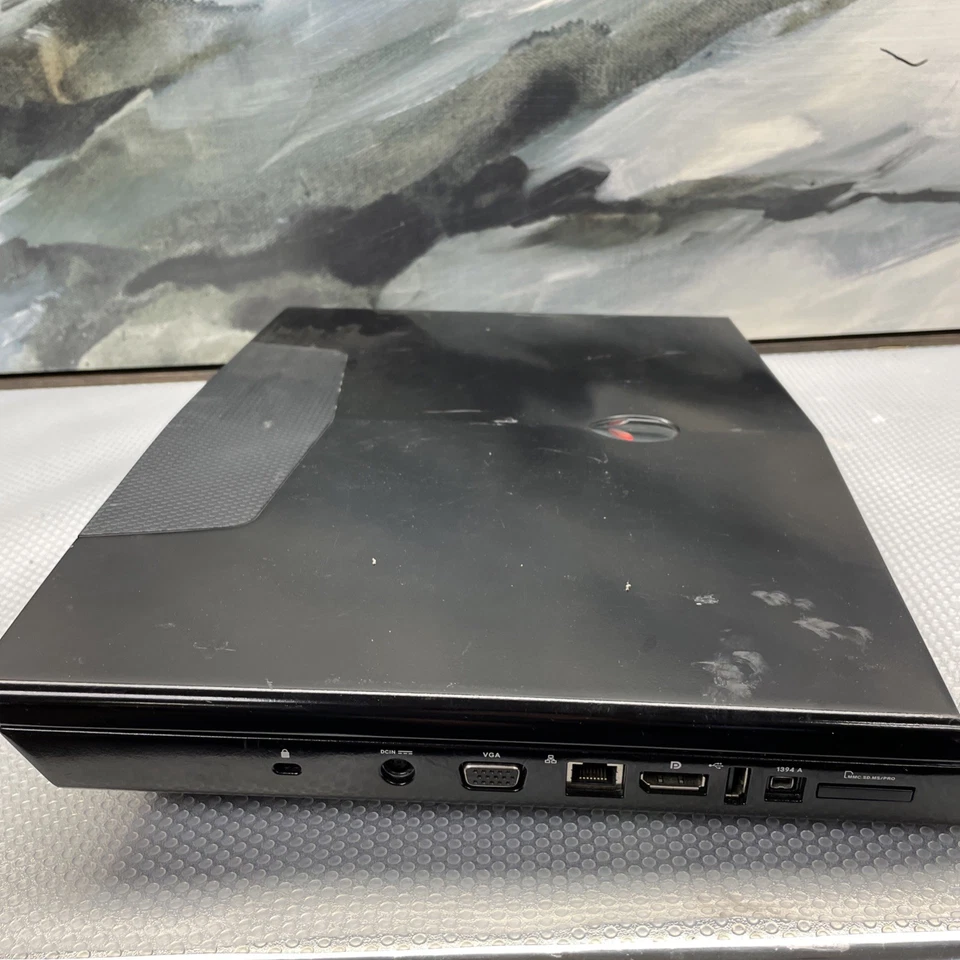 Portátil Alienware M15X I7-740qm 1,73-2,93 Ghz 8 GB 1 TB HDD NVIDIA M3000M Foto 4 de 4