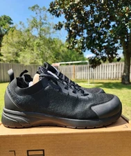 Carhartt Men's Work Shoe Industrial  Composite Toe Size 10