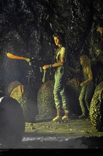 Pack Figurines Rescuing Newt Deluxe Box Set (Ripley & Newt, Aliens) NECA - Imagen 8 de 8