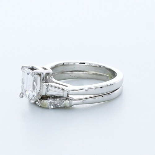 1.87CTW LAB DIAMONDS H/VS1 EMERALD CUT PLATINUM VINTAGE THREE-STONE BRIDAL SET - Picture 3 of 5