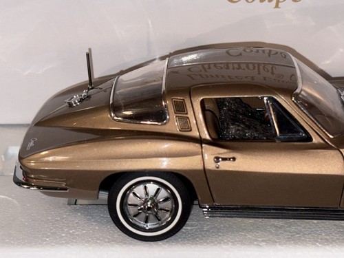 Danbury Mint 1:24 1964 Chevrolet Corvette Coupe Diecast Car Gold/Bronze Neu in OVP USA - Bild 3 von 10
