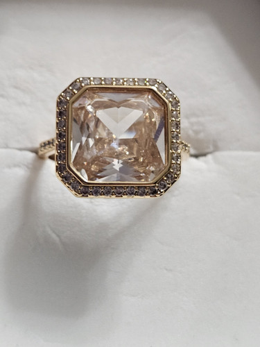 Bomb Party Ring Sz 10 April 2025 Feels So Sweet Cubic Zirconia Gold Plating - Picture 1 of 4