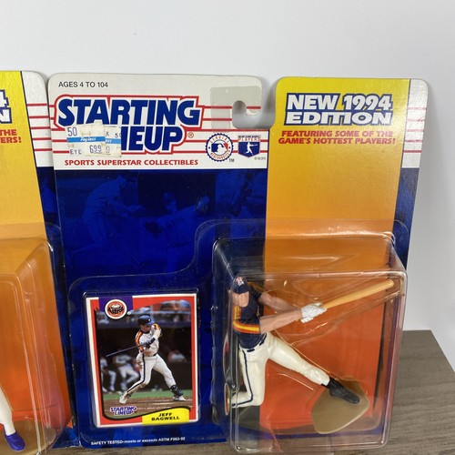 Figuras de acción y tarjetas de béisbol vintage de alineación inicial - Imagen 17 de 20