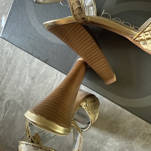 $180 JESSICA BENNETT Halston Platform Sandals Heels Shoes NEW Gold ~ Size 7.5 - Picture 9 of 13