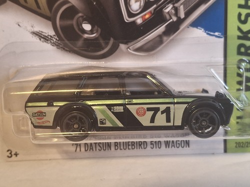 Hot Wheels Kmart Exclusive 71 Datsun Bluebird 510 Wagon - Picture 2 of 4