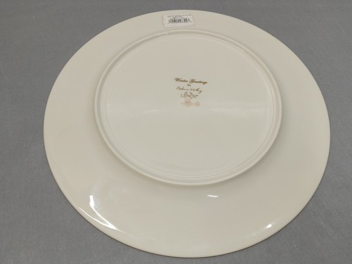 Vintage Lenox Winter Greetings 11" Dinner Plate 1995 Cardinal & Chickadees USA - Picture 3 of 4
