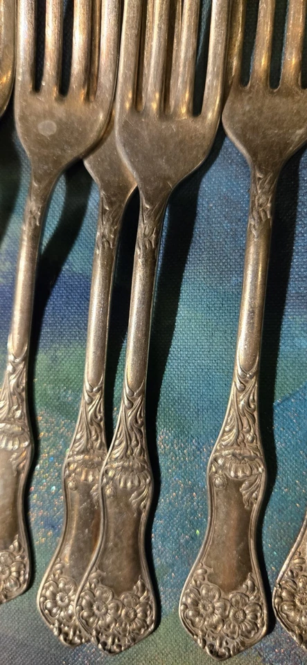 8 tenedores de cena vintage Rogers 1906 flor de manzano Foto 2 de 4