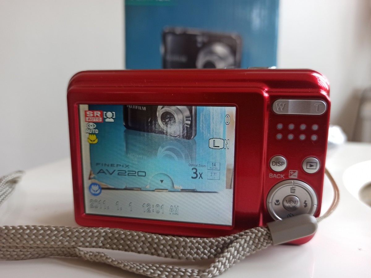 FUJIFILM FinePix AV220 (良品） Fujifilm Digital Camera FinePix AV220 14.0MP BLACK for sale