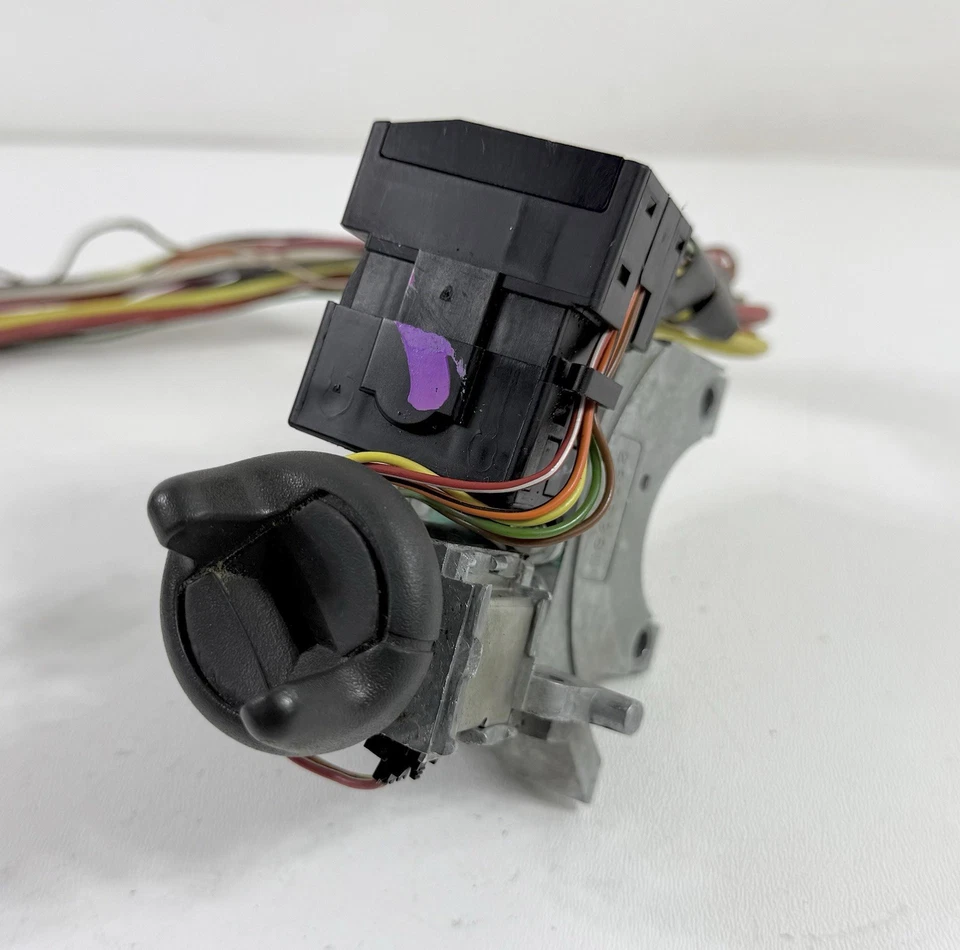 GM C1500 K1500 1998-1999 Tahoe Suburban conjunto de cilindro de bloqueo de encendido con llave Foto 3 de 4