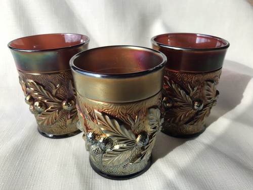 (3) VINTAGE NORTHWOOD EICHEL GRAT AMETHYST KARNEVAL GLAS BECHER