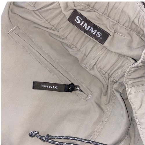 Simms Guide Series Nylon Angeln Cargo Kordelzug elastische Taille khaki Shorts M