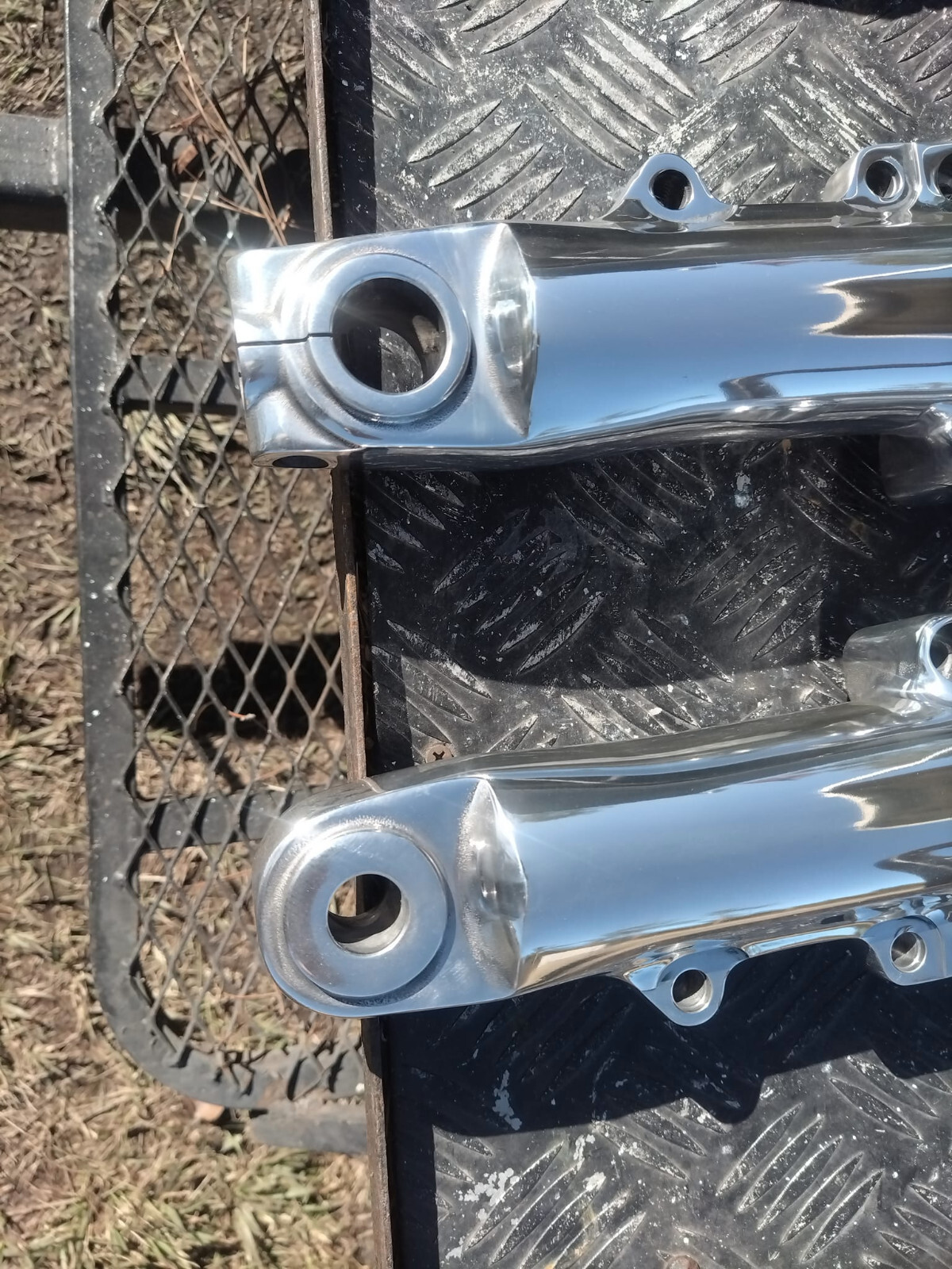 Harley FLH/FLT FLHR/FLHRI front forks sliders POLISHED 2014-2023 no exchange