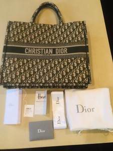 dior australia bag
