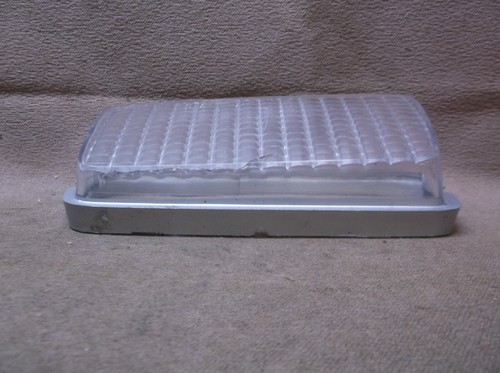 1970 MERCURY COUGAR XR7 ELIMINATOR RIGHT FRONT PARK TURN SIGNAL LIGHT LENS - Picture 3 of 12