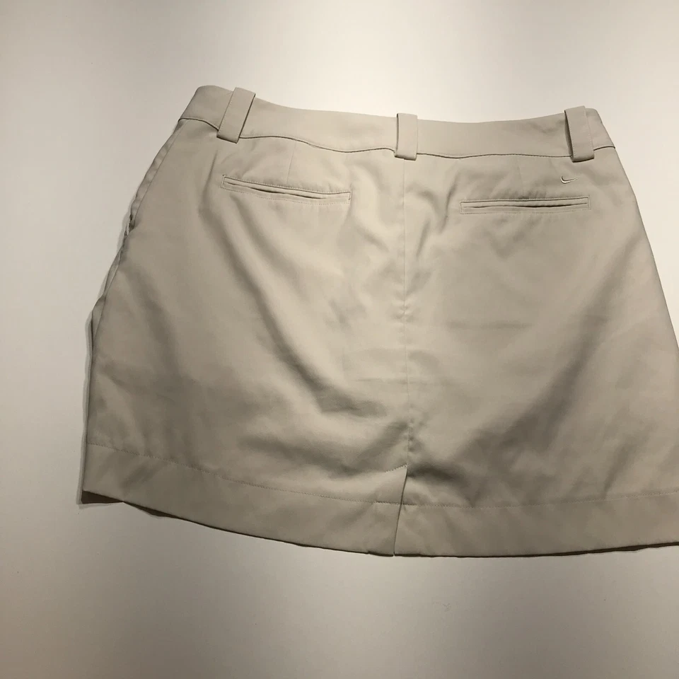Nike Golf Tour Performance Skort Beige Dri-Fit Bolsillos Atletismo Activo Talla 10 Foto 2 de 4
