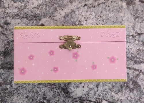 Caja de música Sanrio Hello Kitty 2001 estuche accesorio bailarina Kitty Works - Imagen 8 de 10