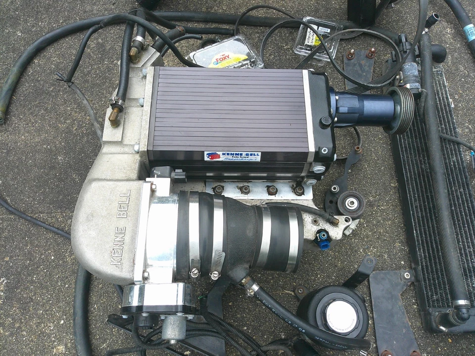 Ford Mustang GT 2005-2009 4,6 L 3 V Kenne Bell Etapa 2 Supercargador Kit 2,6 L Foto 4 de 4