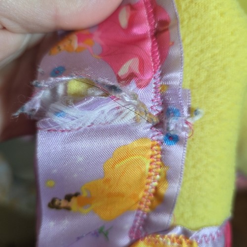 Disney Princess Satin Trim Fleece Aurora Belle Cinderella Handmade Blanket Kids - Picture 8 of 10