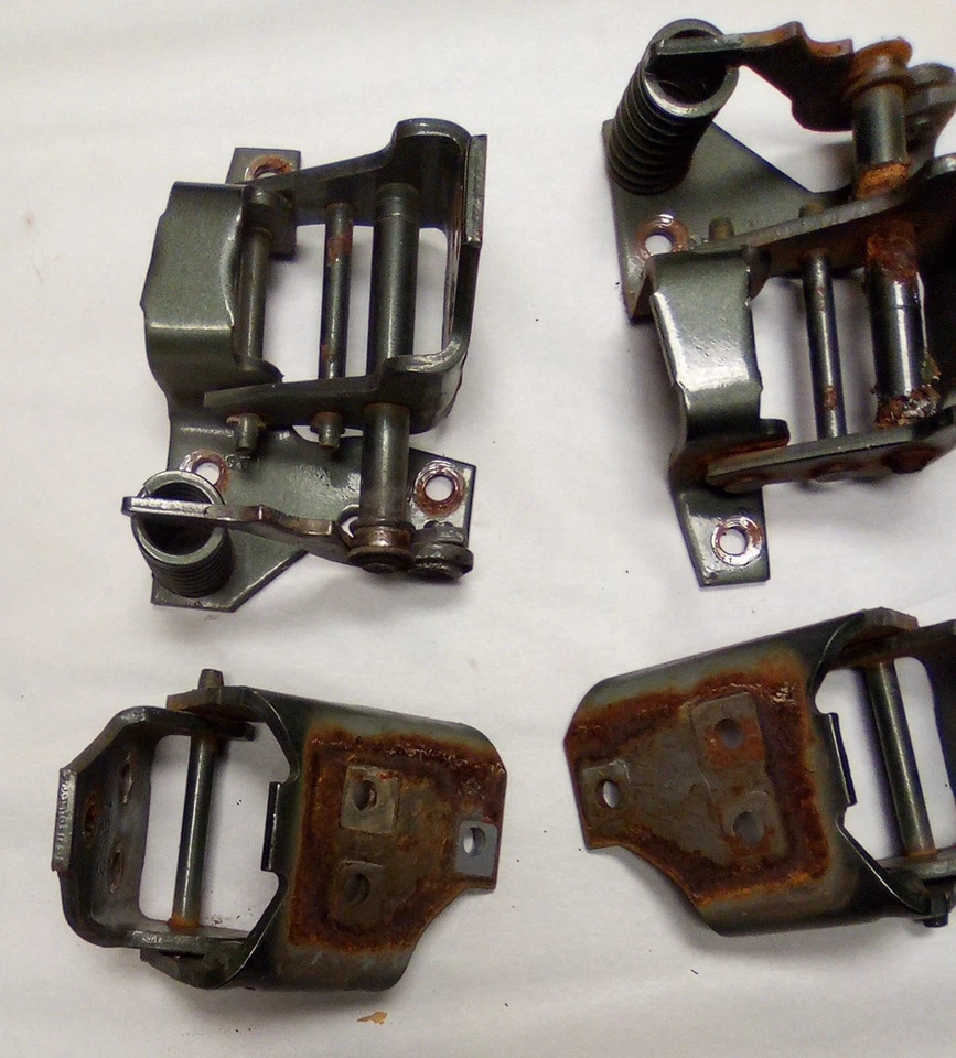 Juego de bisagras de puerta superior e inferior trasera Cadillac Brougham 77-92 FC-36DG Foto 4 de 4