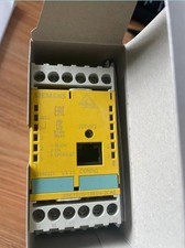 ONE NEW Siemens Safety Monitor Relay 3RK1105-1BE04-2CA0