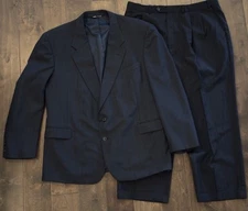Kilburne and Finch Mens 2PC Pants Suit 48R/43W Navy Blue Pin Striped 36X28 Pants