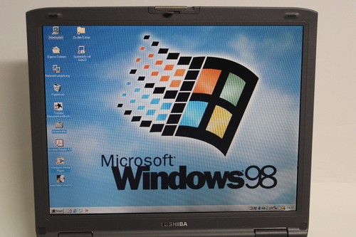 Portátil retro Windows 98 Toshiba Satellite Pro 4600 750 MHz 40 GB 14,1" COM RS232 - Imagen 19 de 24