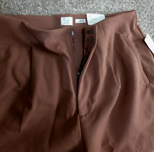 Women's High-Rise Tailored Midi Shorts - a New Day Brown Size 16 - Picture 6 of 9