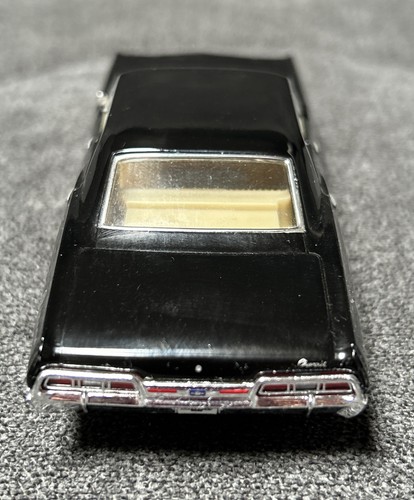 Chevrolet Impala KY5418 1967 escala 1:36 fundido a presión Kinsmart - Imagen 5 de 9