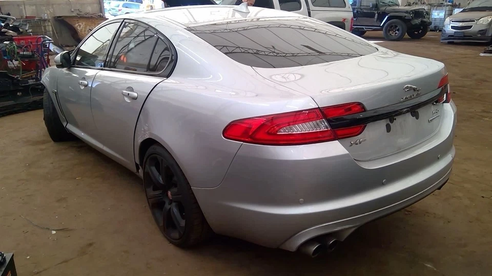 Driver Left Caliper Front Xkr-s Red Fits 10-15 XK 6742575 - Image 4 of 4