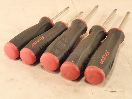 SNAP-ON DES414095 Black Red 5PC. T15 T20 T25 T27 T30 TORX Soft Grip Screwdrivers - Picture 5 of 5