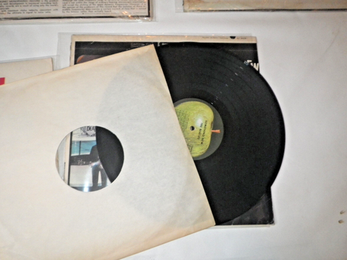 Lot of 6 "Beatles Theme" Vinyl Record Albums, 3 by Beatles, 3 by Cover Bands - Picture 17 of 24