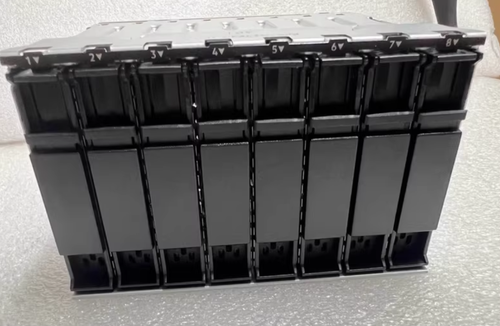 HPE DL3xx 2U Gen10+Gen11 8SFF U.3 x1 TriMode 12/24G BC Cage+Backplane P39781-001 - Photo 2/10